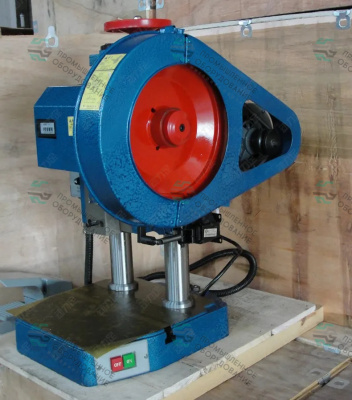 Пробивной пресс JB04-1.5T