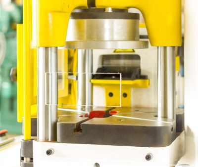 Пробивной пресс STA 18/600