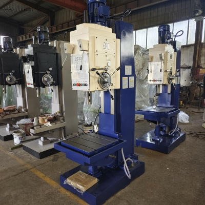 Вертикально-сверлильный станок 2С132