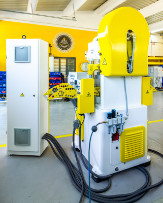 Пробивной пресс STA 30/600 Twin Servo