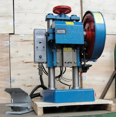 Пробивной пресс JB04-5T