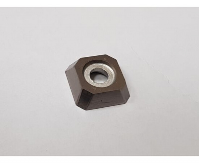 Сменная твердосплавная пластина для снятия прямолинейной фаски