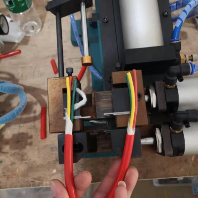 Станок для зачистки провода EW-310