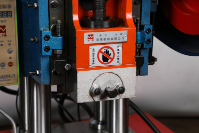 Пробивной пресс JB04-5T