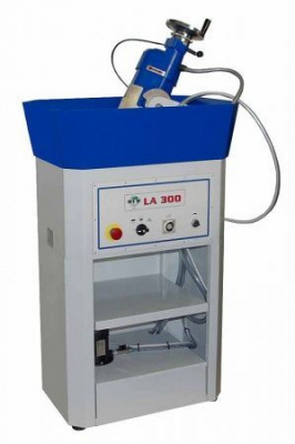 LA300