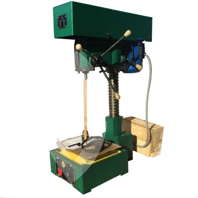 Настольный сверлильный станок 2М112